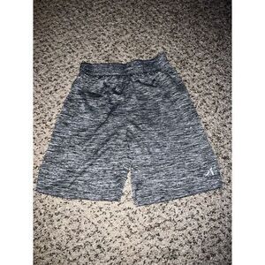 Alive boys gray/black activewear‎ shorts size 6